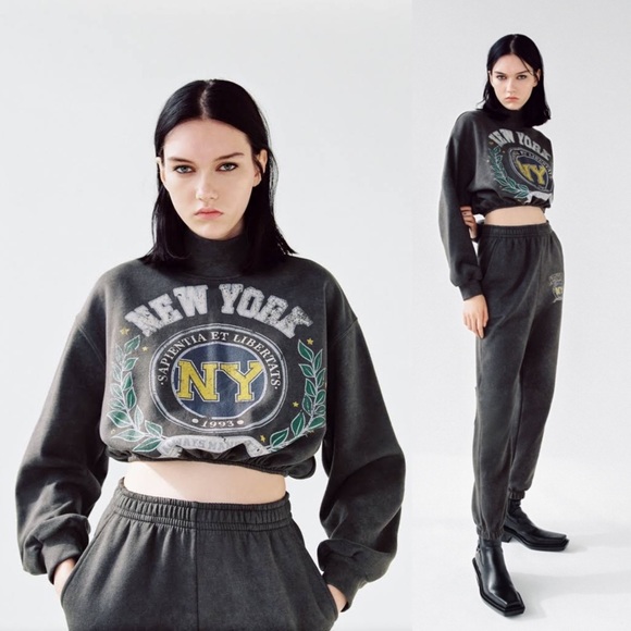 Zara Tops - NWT Zara New York Cropped Turtleneck Sweatshirt